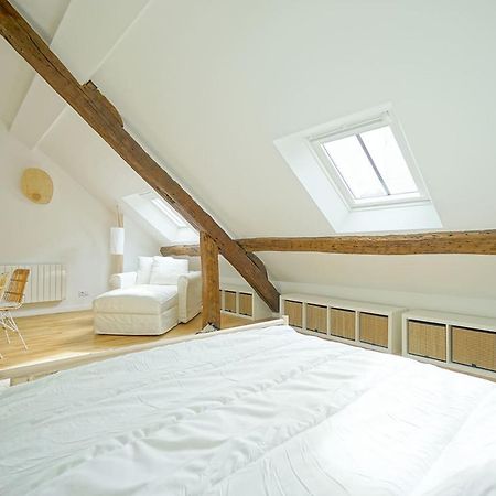 Beautiful Bright Apartment Near The Marais Paris Exterior photo